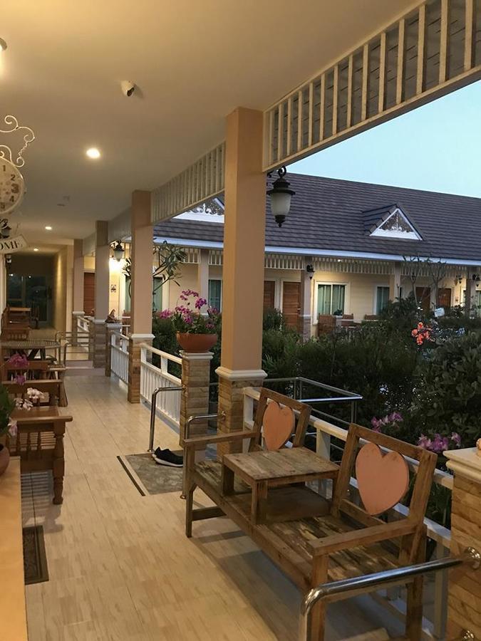 Suksopha Resort Прачуап-Кхірі-Кхан Екстер'єр фото